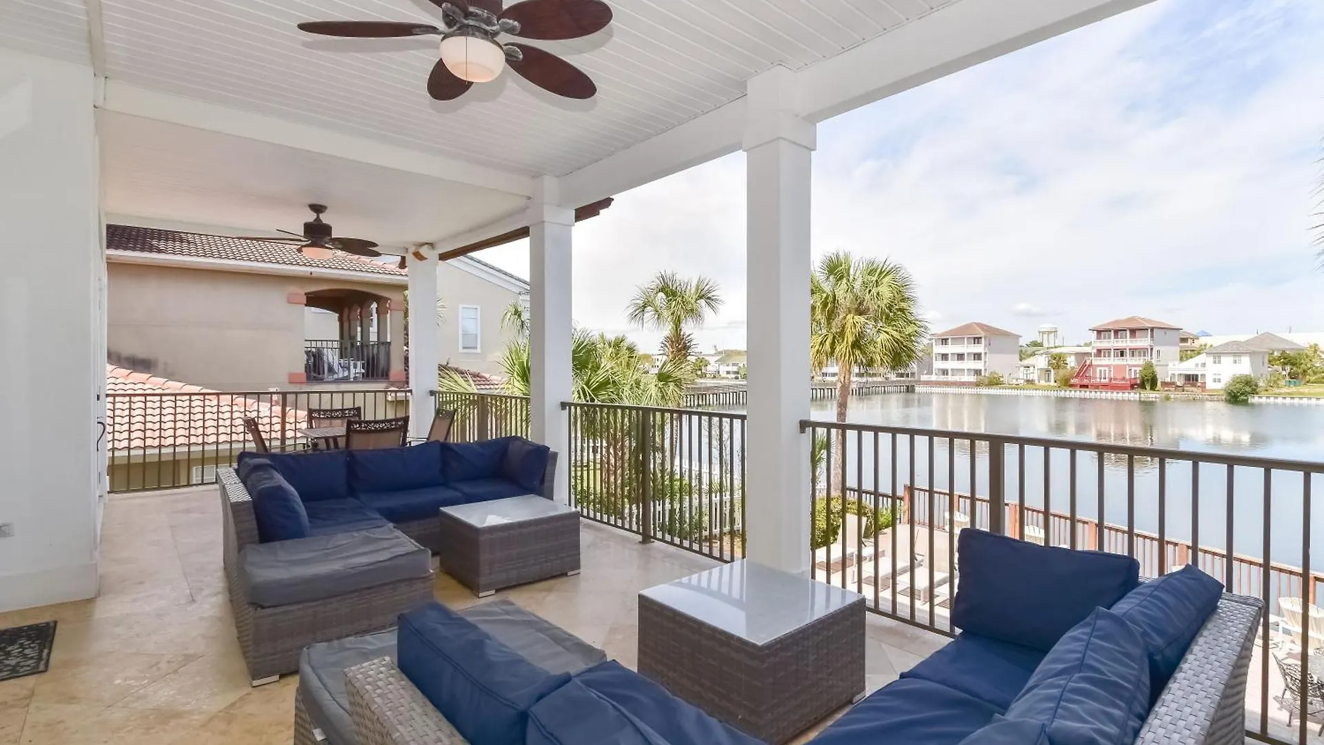 Casa Di Amore Destin